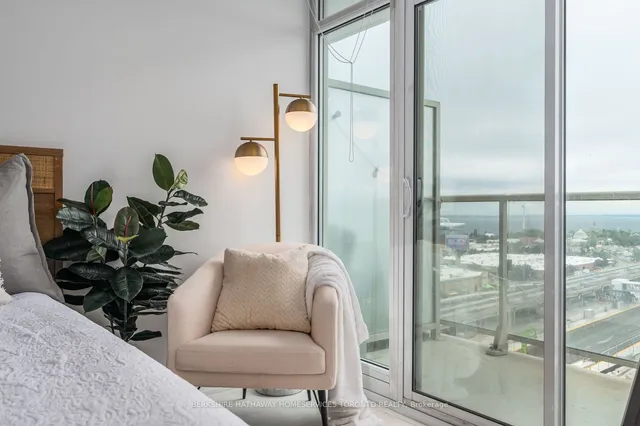 Additional image 18 of 85 East Liberty St Unit 1703