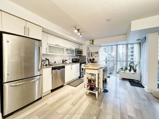 Additional image 20 of 28 Ted Rogers Way Unit 808
