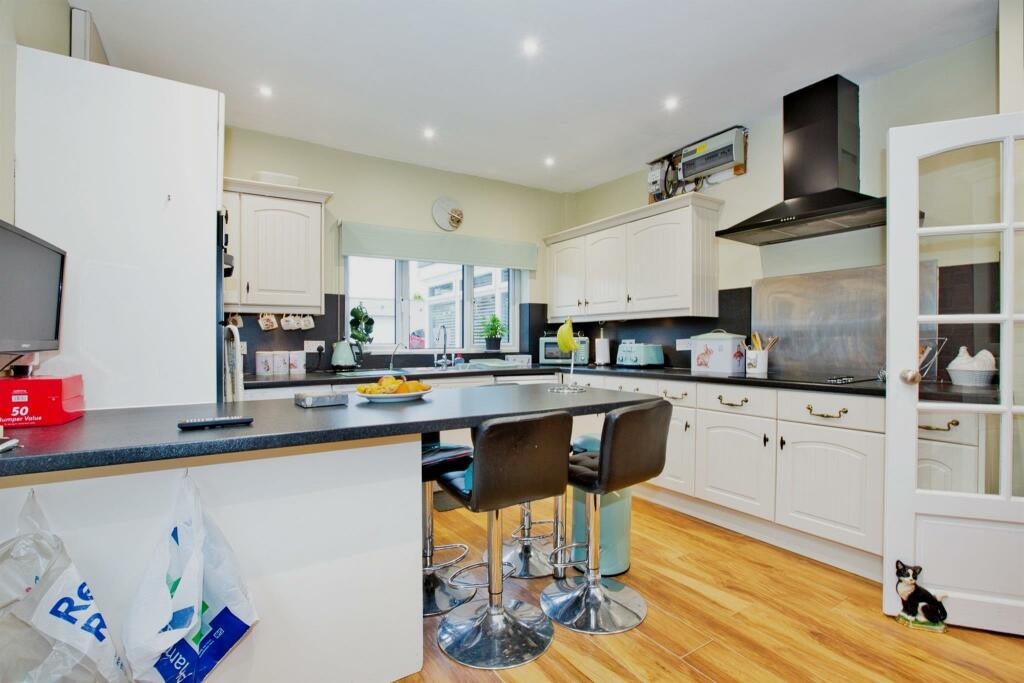 Additional image 6 of Danielsfield Road, YEOVIL