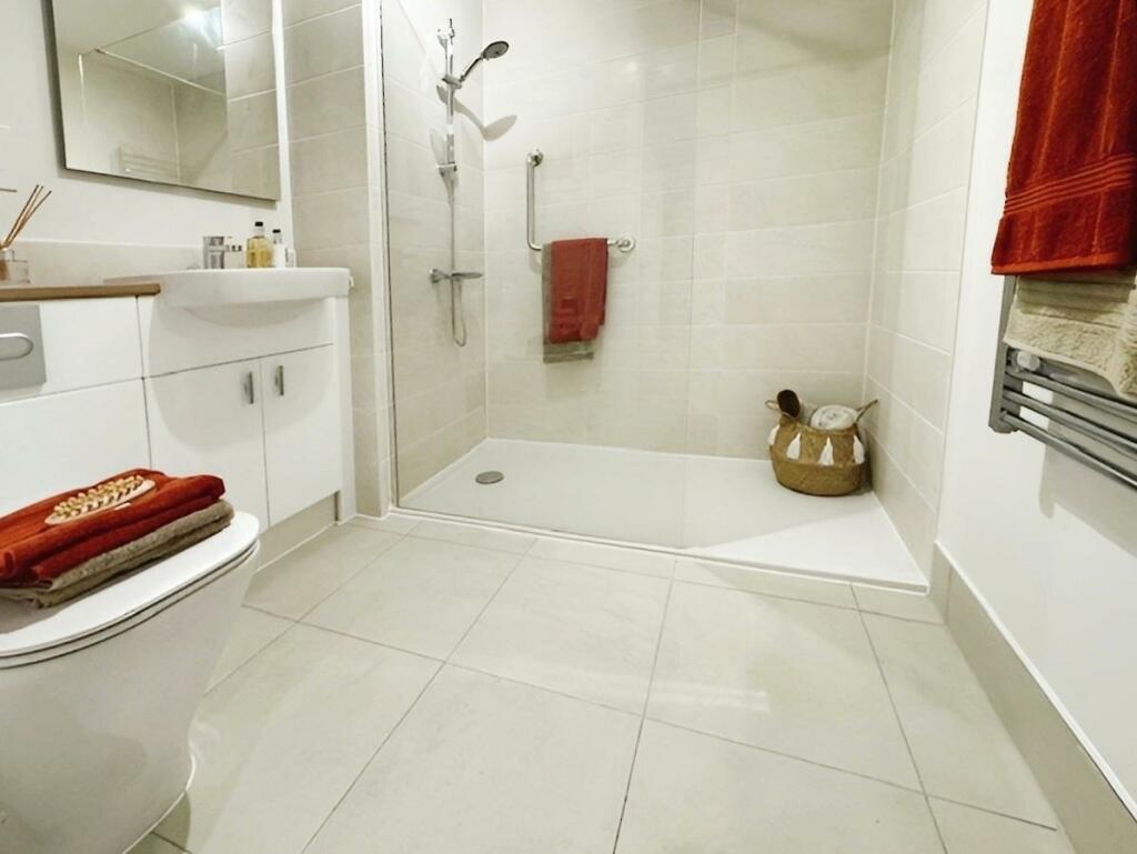 Additional image 10 of Crescent Place, Warminster, BA12