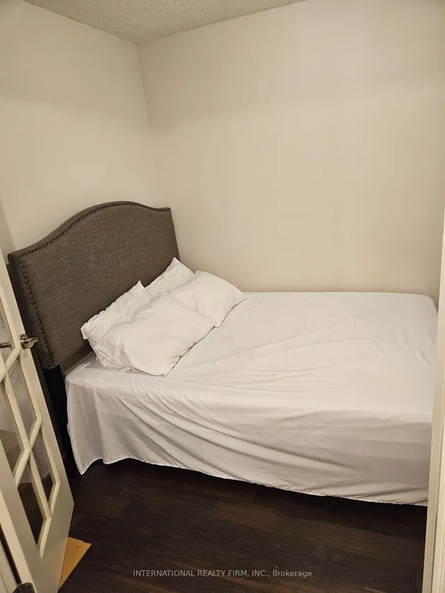 Additional image 14 of 1 Valhalla Inn Rd Unit 1005