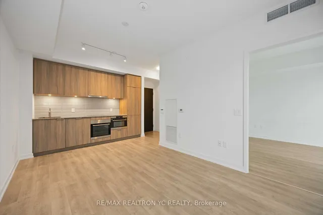 Additional image 6 of 158 Front St Unit 2114