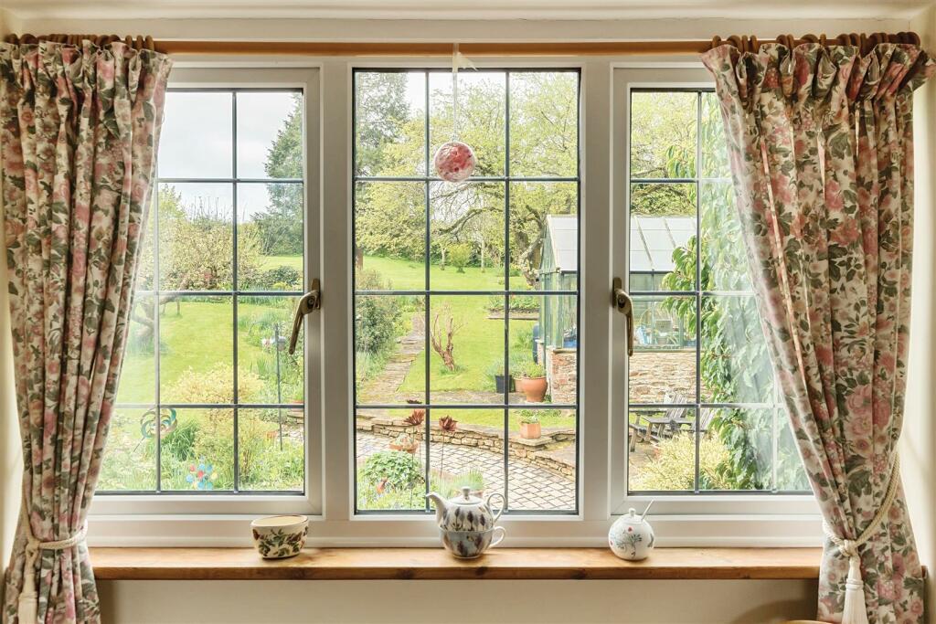 Additional image 34 of Bishops Lane, Hardington Mandeville, Yeovil