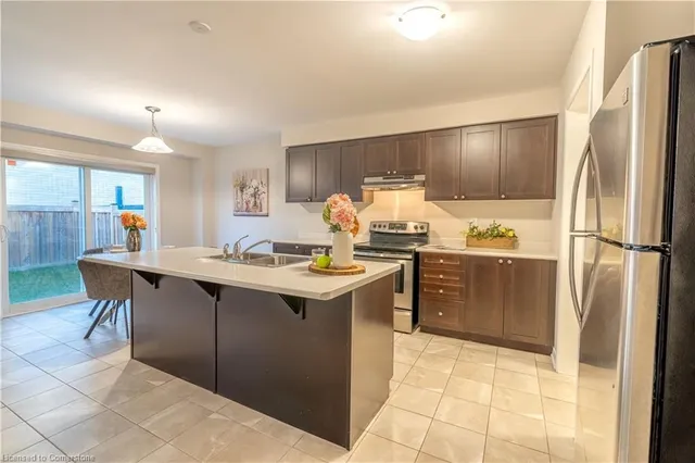 Additional image 15 of 37 Blue Oak Street