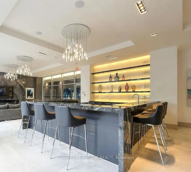 Additional image 14 of 525 Adelaide St Unit PH20