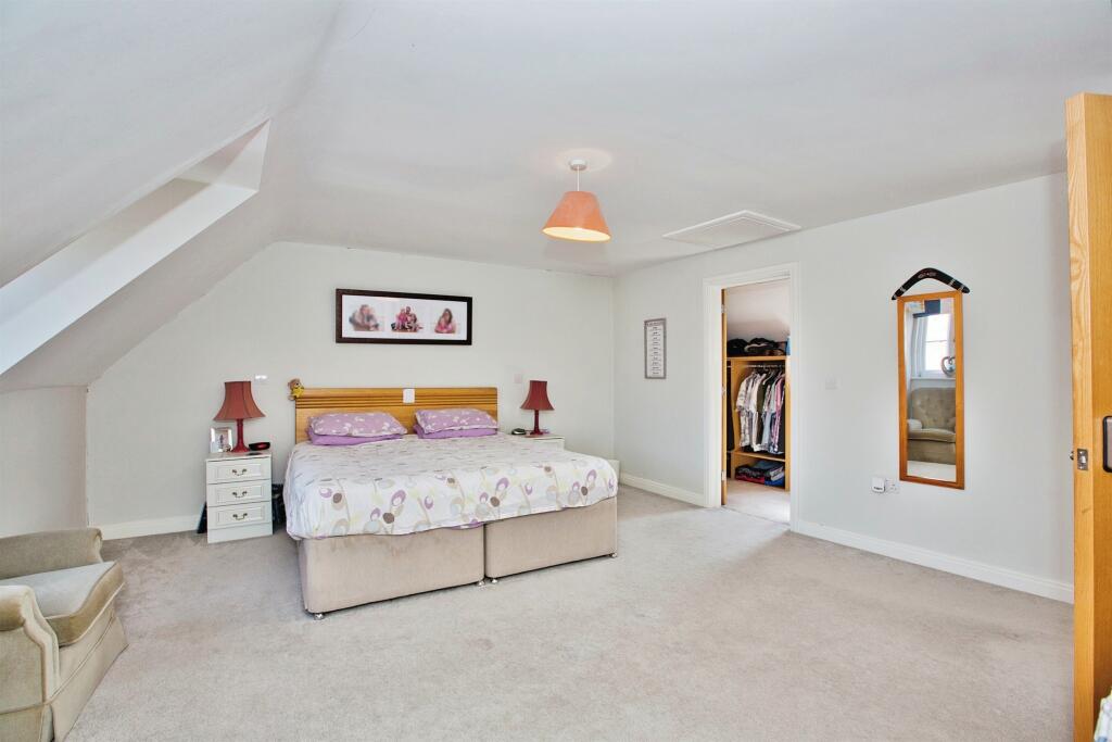 Additional image 7 of Newcross Crescent, Yeovil