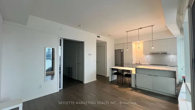 Additional image 6 of 1 Bloor St Unit 1002