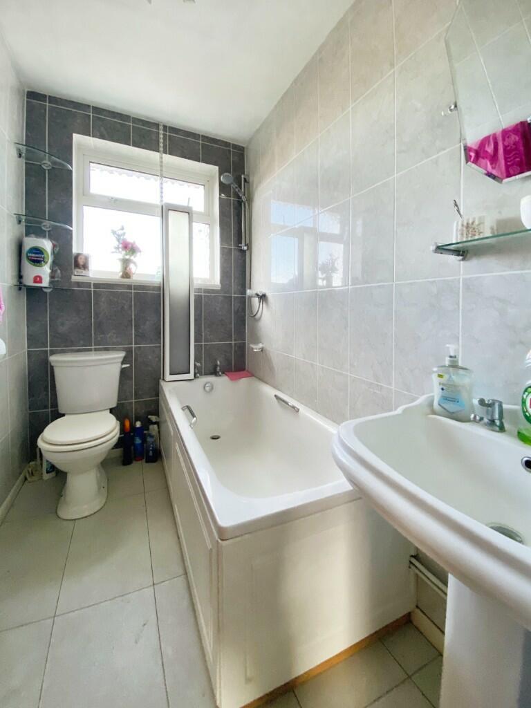 Additional image 7 of Holcombe Close, Bathampton