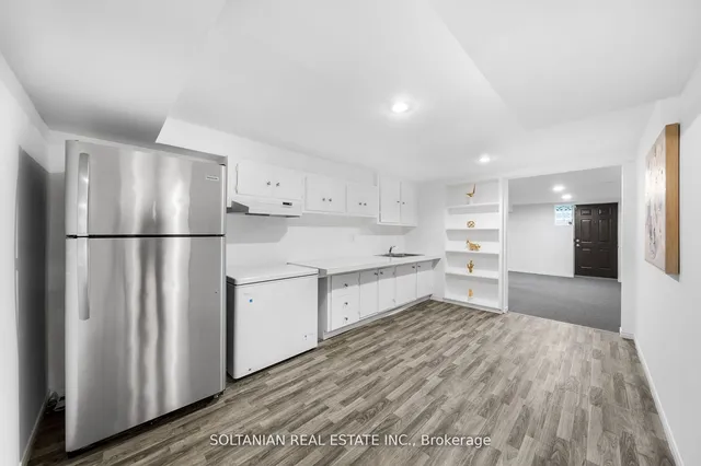 Additional image 25 of 38 Citation Dr