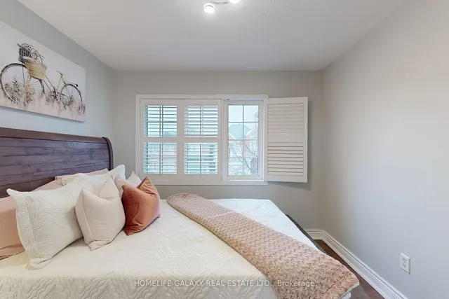Additional image 21 of 4 Sirius Cres