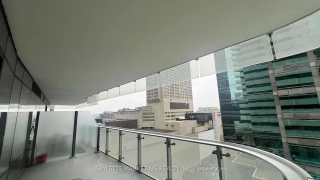 Additional image 15 of 1 Bloor St Unit 1002