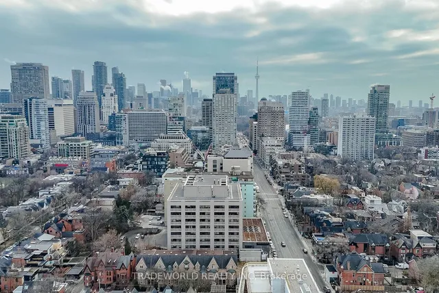 Additional image 34 of 151 Avenue Rd Unit 305