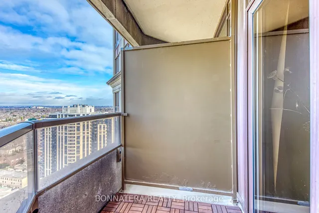 Additional image 18 of 80 Harrison Garden Blvd Unit 2428