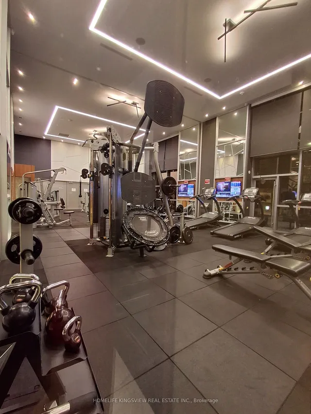 Additional image 26 of 275 Village Green Sq Unit 2220