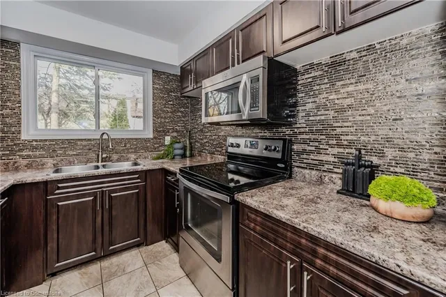 Additional image 6 of 46 Cedarwoods Cres Unit 12