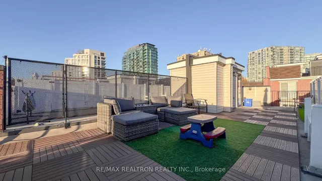 Additional image 28 of 25 Laidlaw St Unit 516