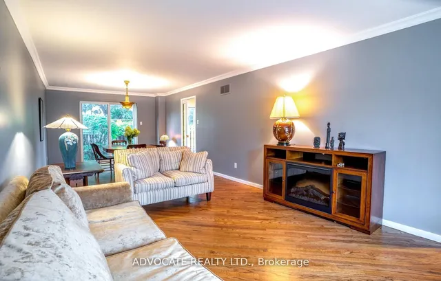 Additional image 6 of 16 Rollscourt Dr