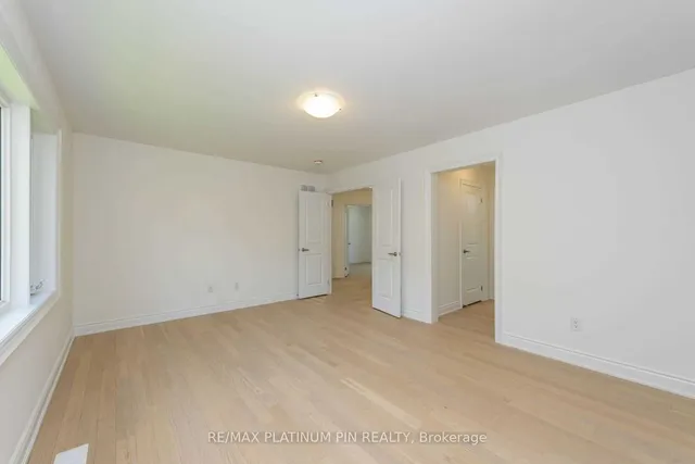 Additional image 11 of 2577 Islington Ave