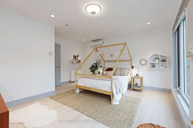 Additional image 28 of 265 Hastings Ave