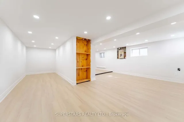 Additional image 20 of 14 Pinegrove Ave