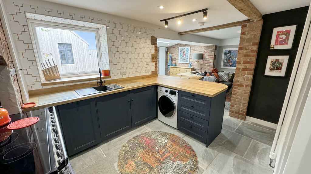 Additional image 4 of The Close, Warminster