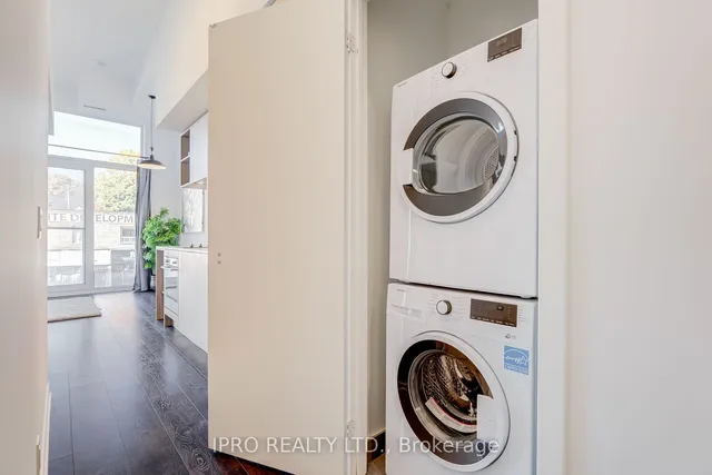 Additional image 21 of 2020 Bathurst St Unit 220