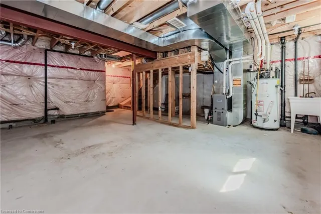 Additional image 31 of 55 Mooregate Cres Unit 8