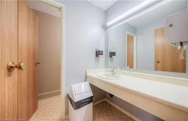 Additional image 38 of 20 Ellen St Unit 703