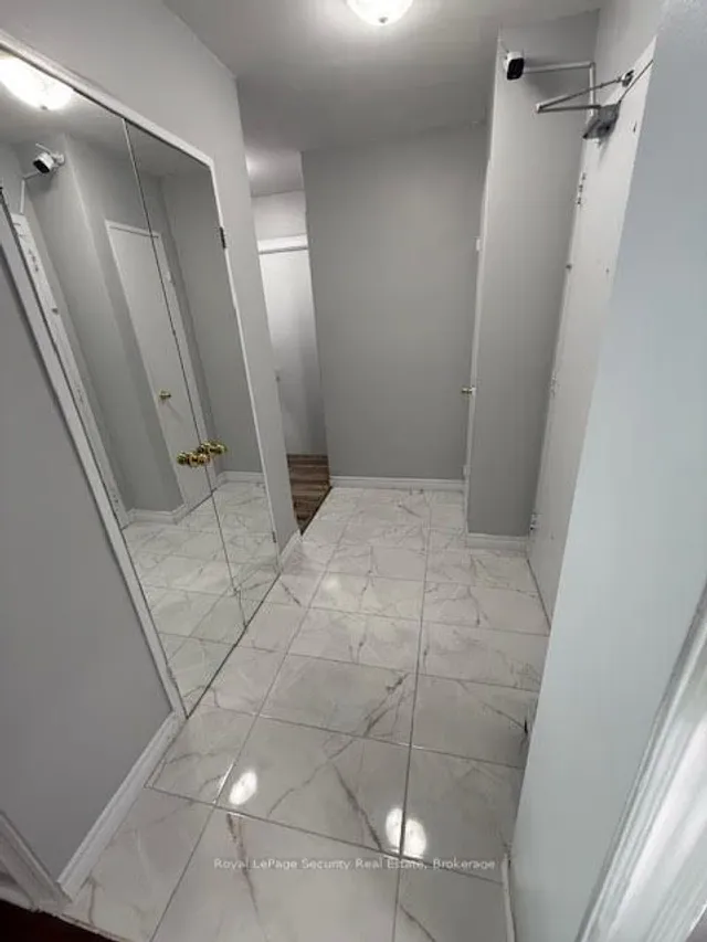 Additional image 12 of 360 Ridelle Ave Unit 901