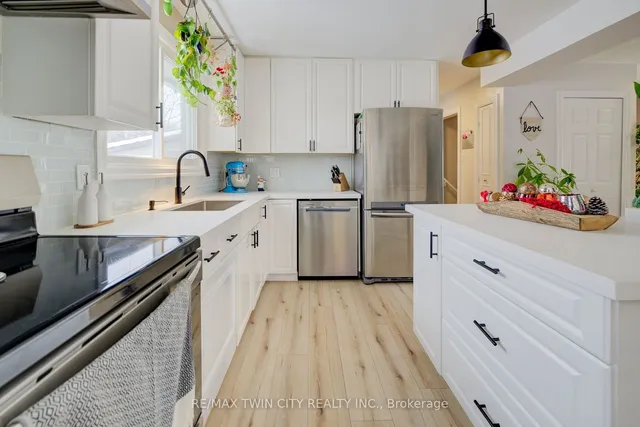 Additional image 5 of 555 Westheights Dr