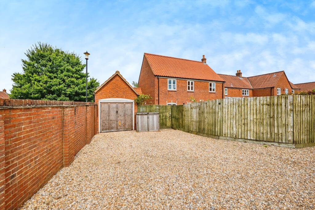 Additional image 14 of Somerville Close, Shepton Mallet, Somerset, BA4