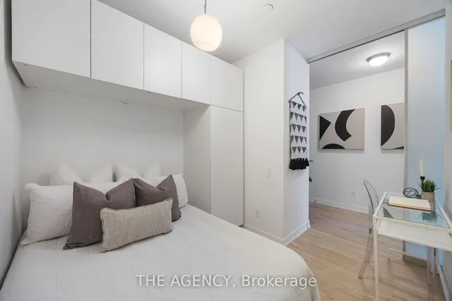 Additional image 27 of 560 King St Unit 1011