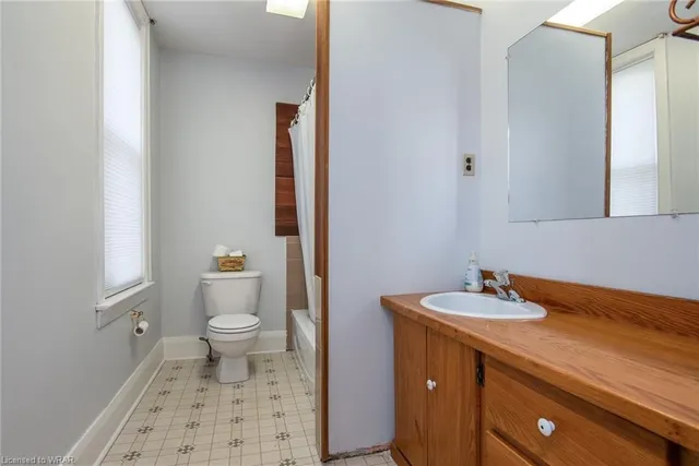 Additional image 17 of 109 College St