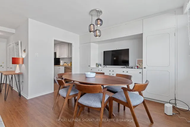 Additional image 9 of 581 Avenue Rd Unit 1104