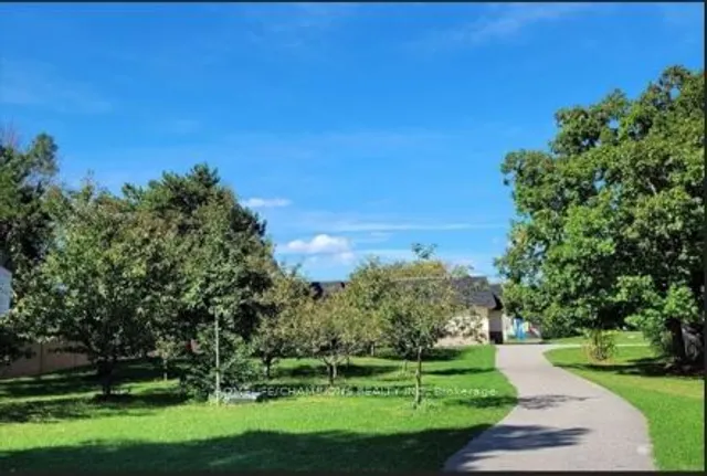 50 Lotherton Ptwy Unit 706