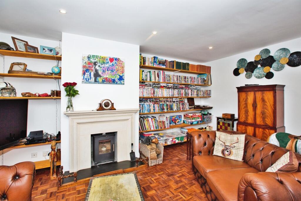 Additional image 2 of Kirle Gate, Meare, Glastonbury