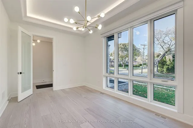 Additional image 14 of 15 Drury Lane