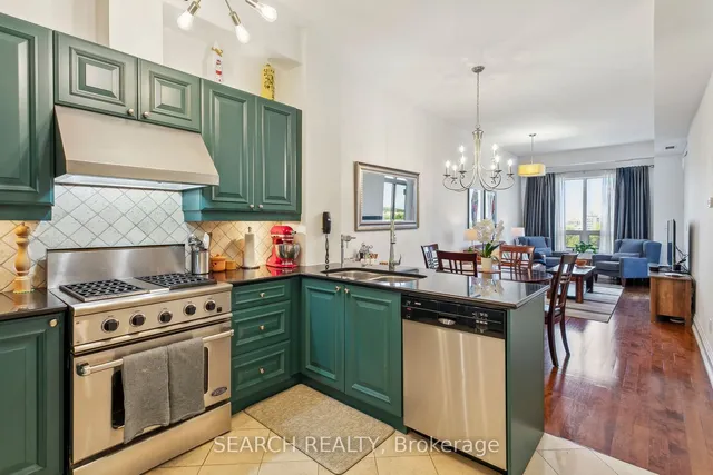 Additional image 9 of 99 Avenue Rd Unit 1006