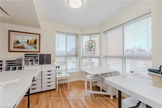 Additional image 11 of 20 ST GEORGE St Unit 302