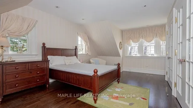 Additional image 25 of 11 Dewbourne Ave