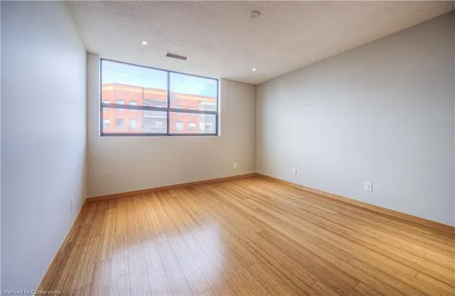 Additional image 10 of 20 Ellen St Unit 703