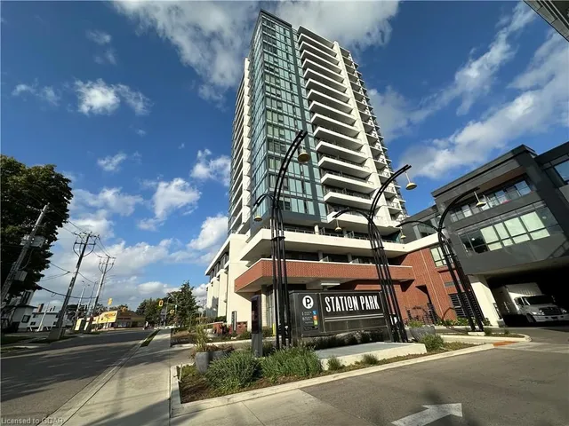 Additional image 2 of 5 Wellington St Unit 612