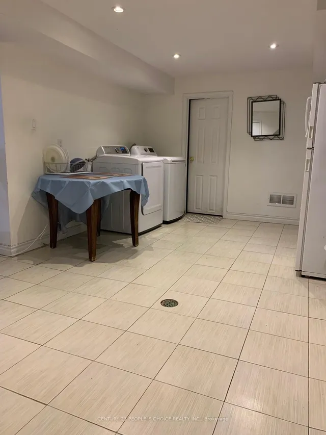 Additional image 8 of 43 Graylee Ave