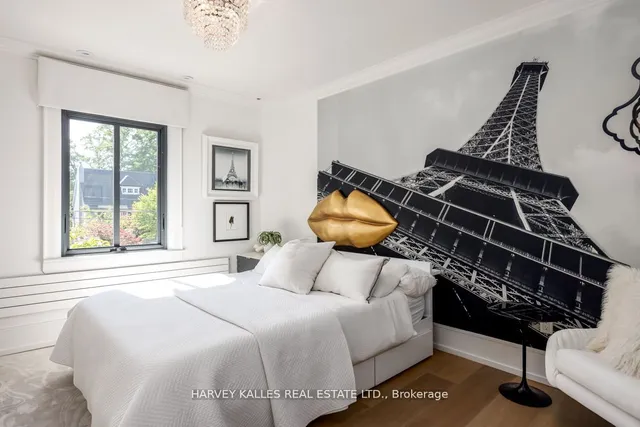 Additional image 17 of 90 Chatsworth Dr