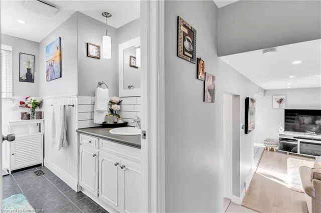 Additional image 22 of 63 Gibson Dr