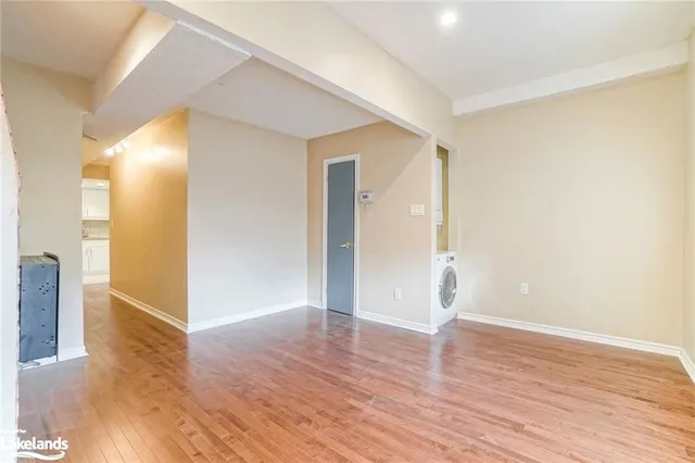 Additional image 16 of 214 Gerrard St