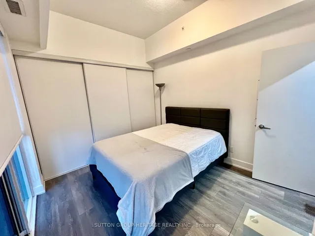 Additional image 11 of 180 Fairview Mall Dr Unit 502