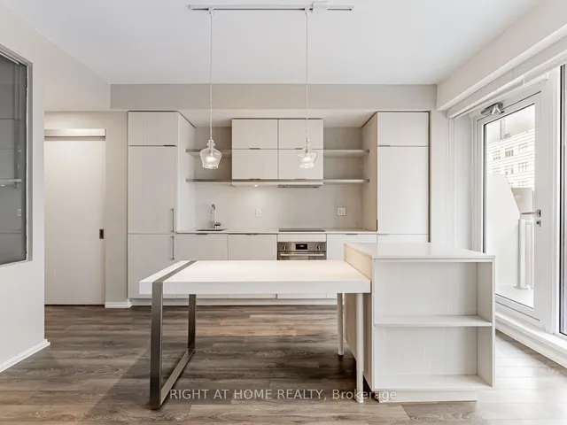 Additional image 6 of 197 Yonge St Unit 1204