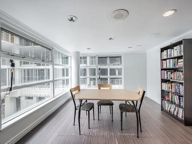 Additional image 21 of 50 Lombard St Unit 2101