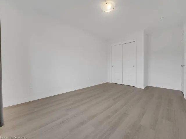 Additional image 22 of 8 Pony Way